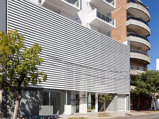 Torre Urquiza Plaza